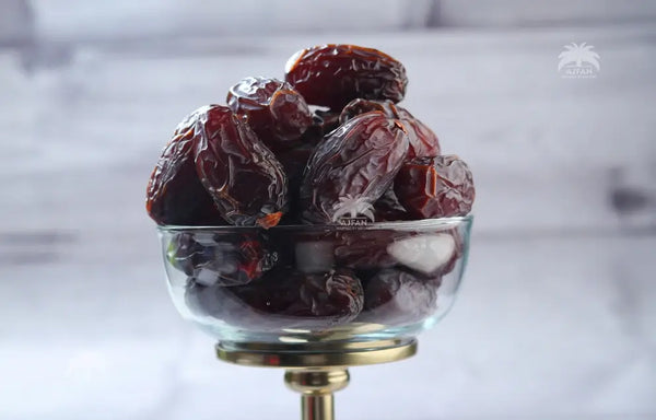 Medjoul Jordan Premium / Super Jumbo Dates - A Royal Delight